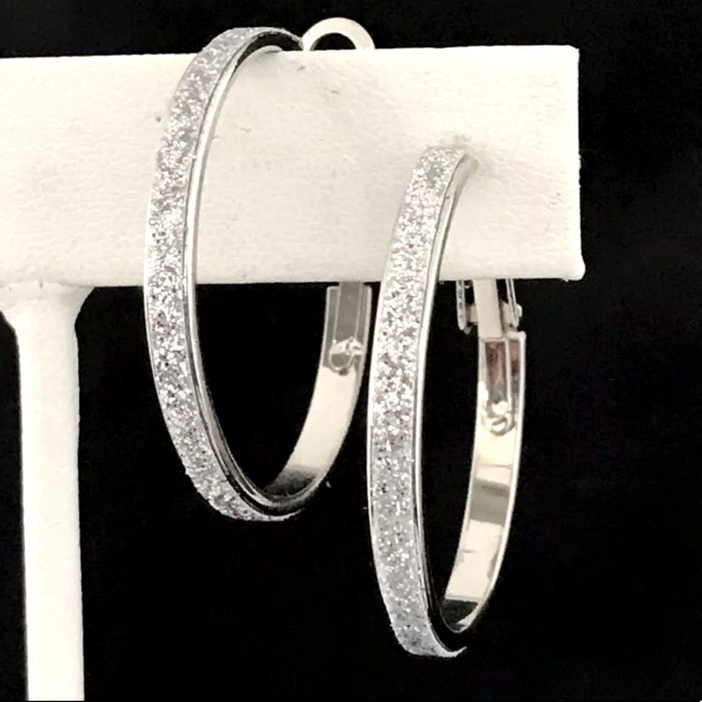 New Silver Tone Hoop Earrings Glitter Sparkle - 12I